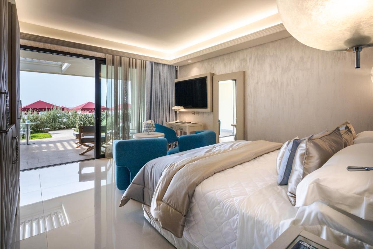 Cala Beach Resort Пунта Ала Екстериор снимка